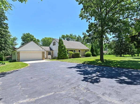W156N8008 Pilgrim ROAD, Menomonee Falls, WI 53051