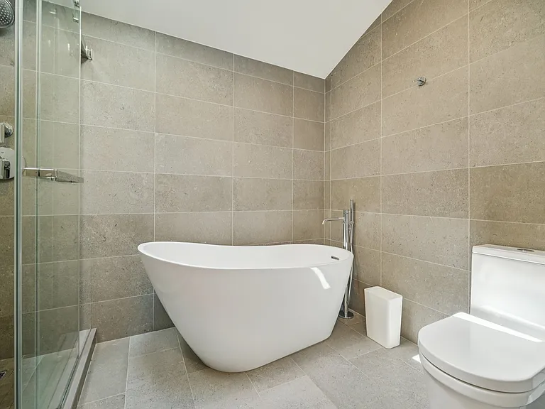 66B Henry Ave — Photo 23