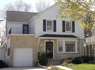 3030 Isabella St, Evanston, IL 60201