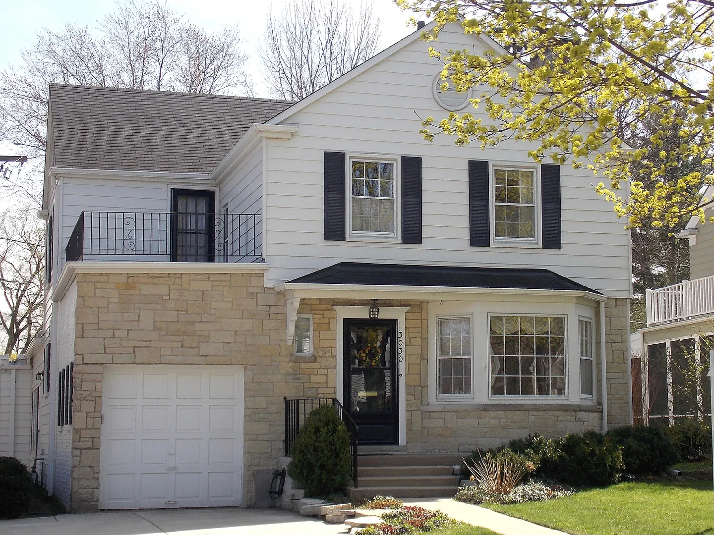 3030 Isabella St photo 1