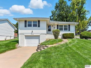 2505 N 98th Ave, Omaha, NE 68134