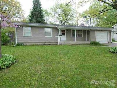 3010 Radcliffe Ave, Iowa City, IA, 52245