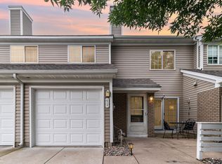 5955 Wedgewood Ln N UNIT 71, Plymouth, MN 55446