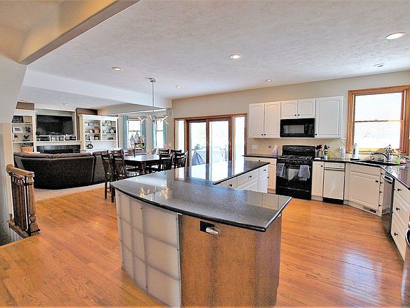 5th image of 7254 Loma Linda Ct NE