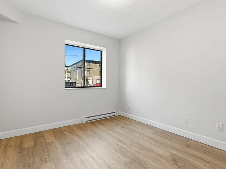 275 Askin Ave #605 — Photo 17