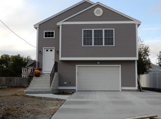 5 Franklin St, Cumberland, RI 02864