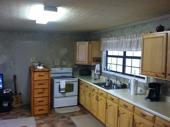 2nd image of 374 S Riverview Ln