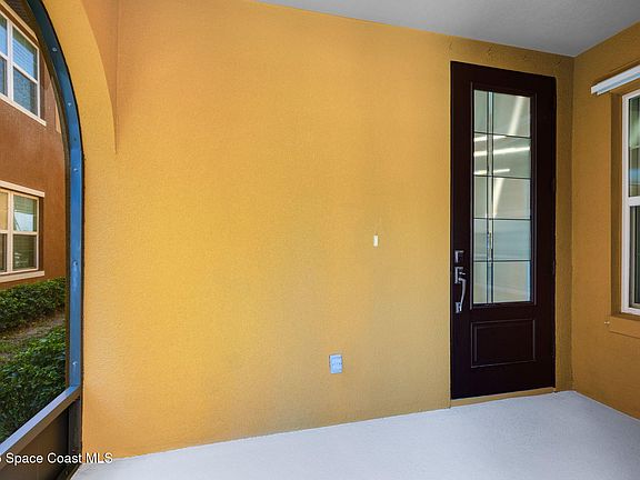 3rd image of 89 Montecito Dr