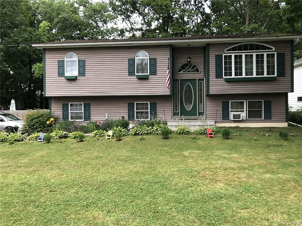 11 Nassau Road, Poughkeepsie, NY 12601 MLS H6290523 Zillow