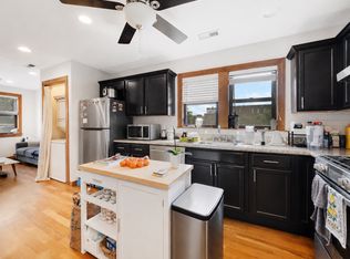 1148 W Belmont Ave #3, Chicago, IL 60657