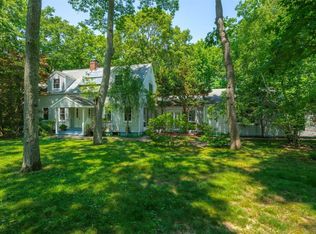 21 Old Wood Rd, Stony Brook, NY 11790