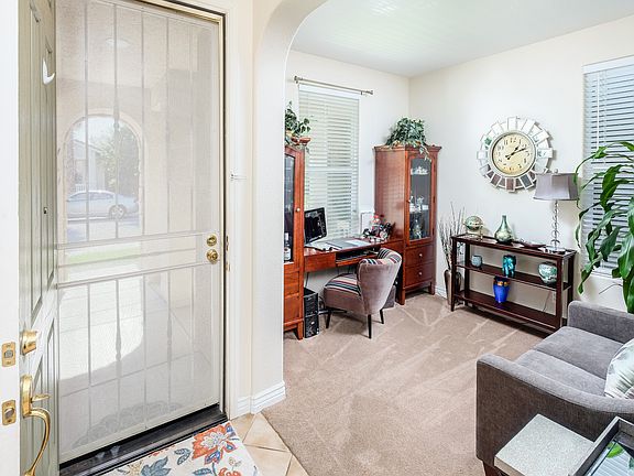 3rd image of 6048 Caddington Way
