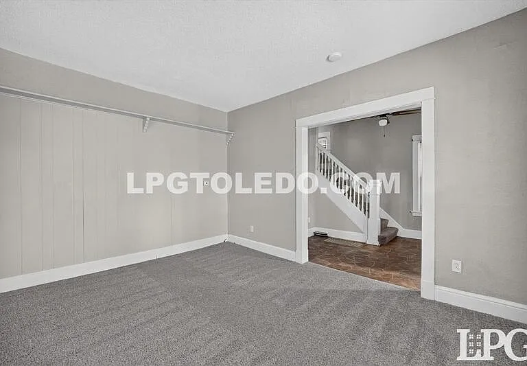 1715 Greenwood Ave — Photo 10