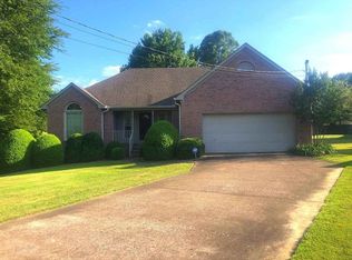 55 Golden Leaf Cv, Jackson, TN 38305