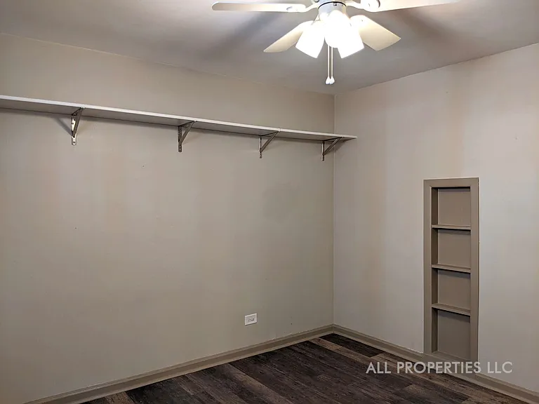 1613 York St — Photo 15