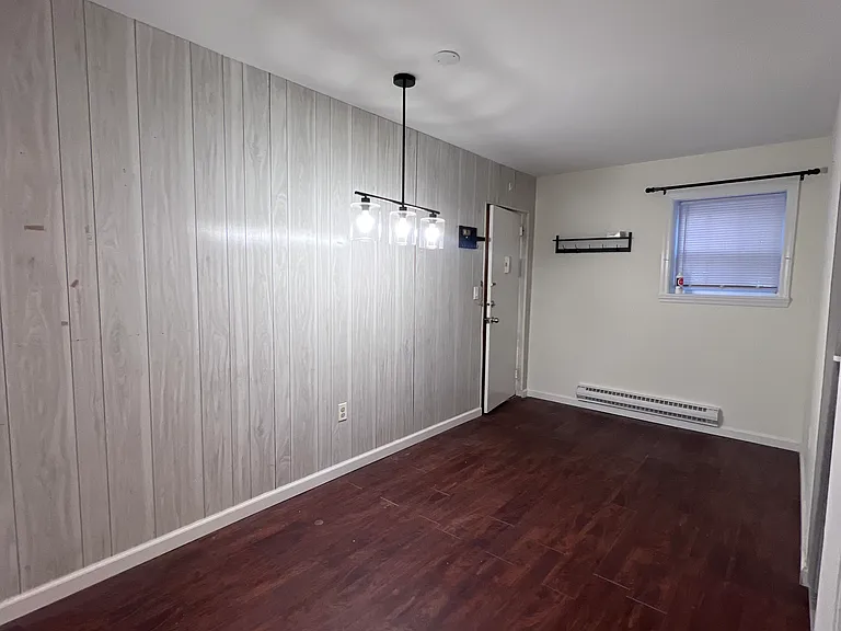 504 Woodland Hills Rd — Photo 3