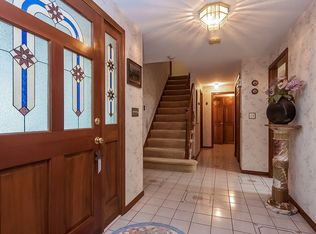 22 Northfield Rd, Longmeadow, MA 01106