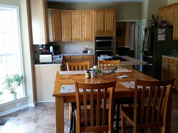 Kitchen and dinette area