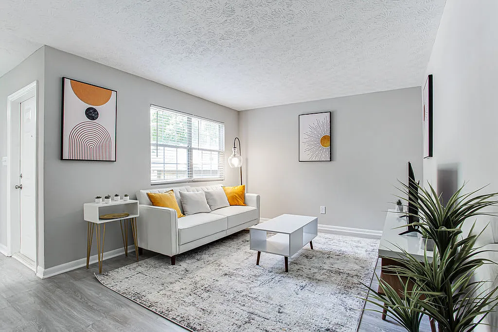 The Cobb Apartments-Townhomes — Photo 3
