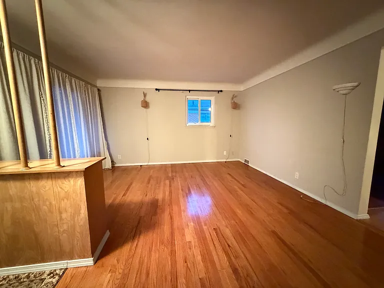25125 Campbell Ave — Photo 8