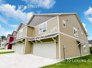 1016 N 10th St, Elwood, IN 46036