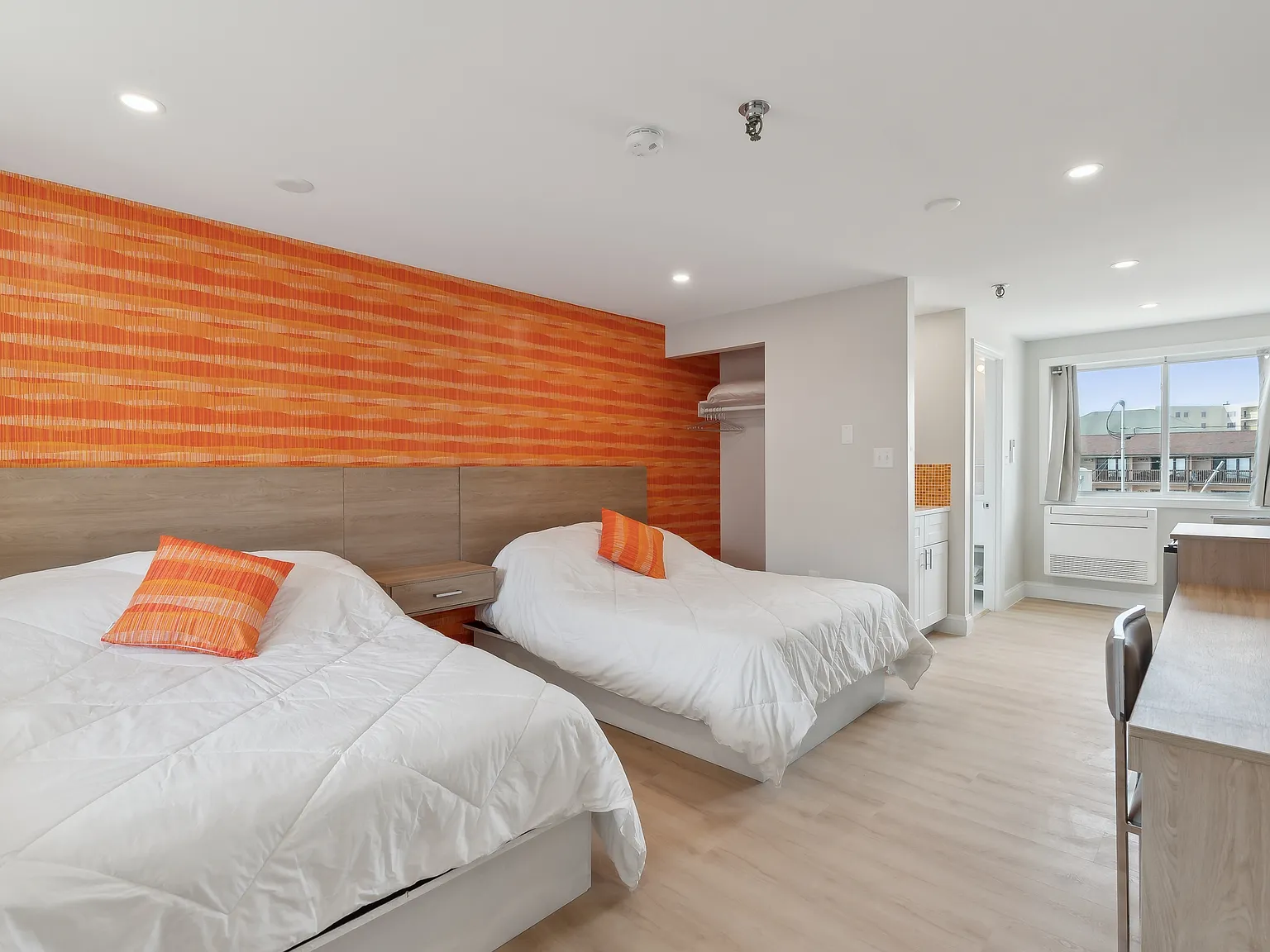 1 bed, 300 sqft, $1,500 — Photo 3