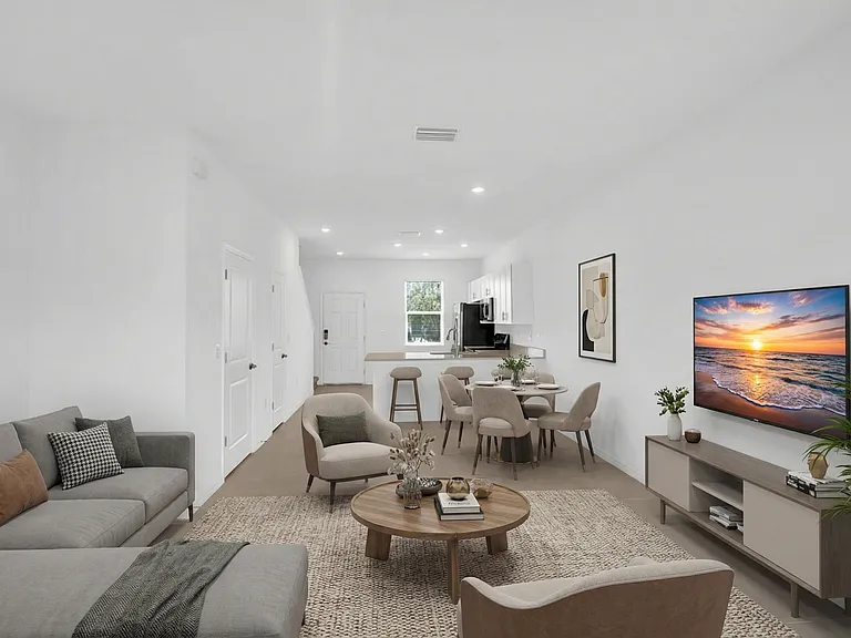 8765 Daybreak St — Photo 5