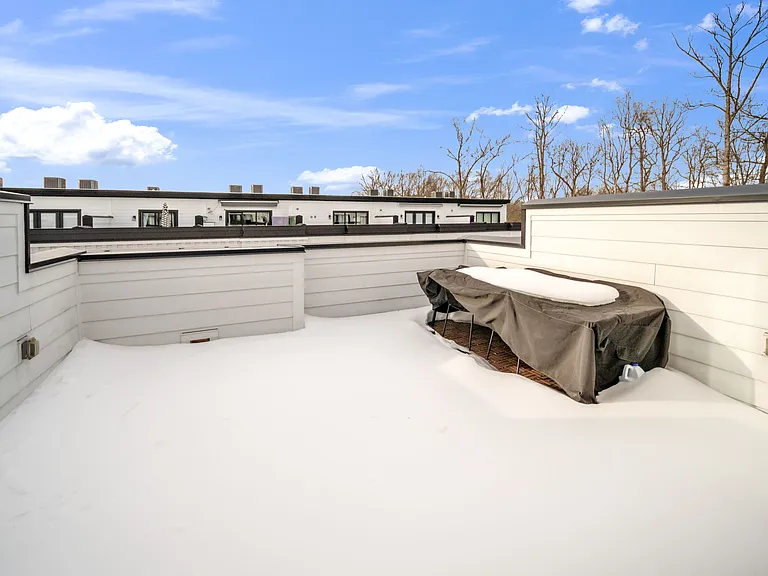 11326 Emerald Park Rd — Photo 21