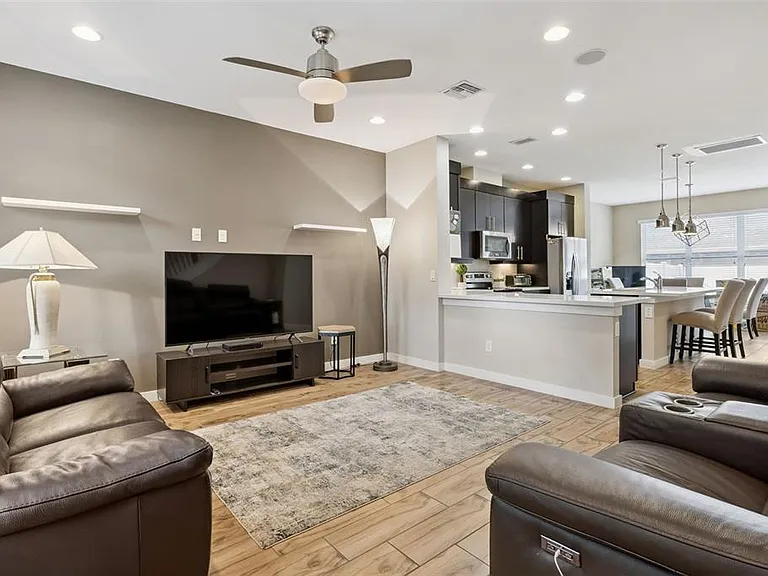 7242 Serenity Bnd — Photo 10
