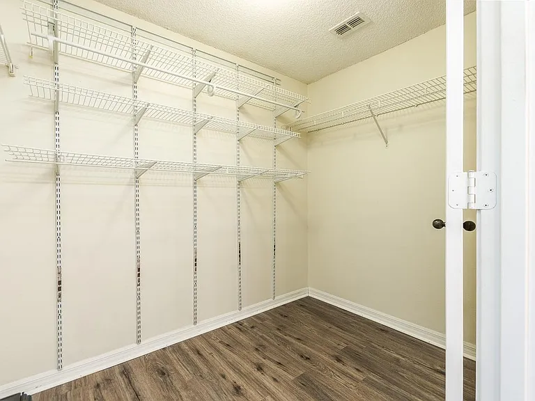 10000 SW 52nd Ave #Q99 — Photo 11