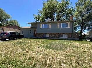48 Calhoun Rd, Pueblo, CO 81001