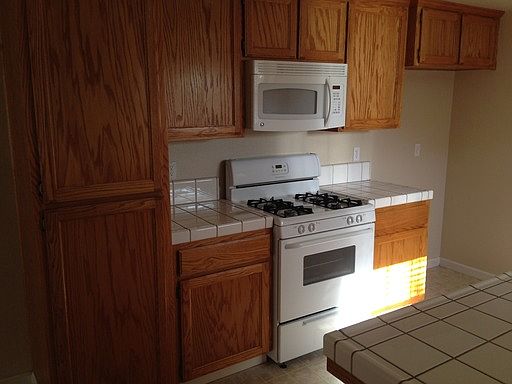 5th image of 2338 N Vickie Ct