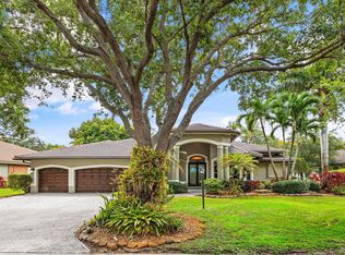 6867 NW 107th Ter, Parkland, FL 33076
