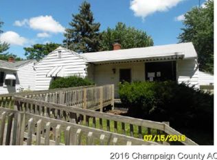 302 S Oak St, Normal, IL 61761