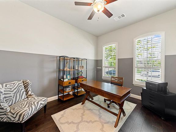 4th image of 2314 Terry Ave