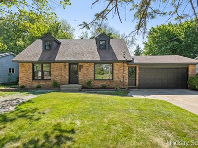 5249 Newcastle Dr SE, Kentwood, MI, 49508