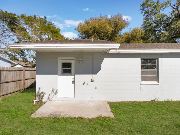 tampa-florida-2067997220 picture