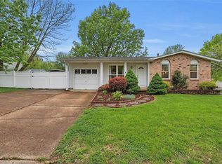 1496 Payaso Ct, Fenton, MO 63026