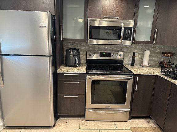5th image of 6312 Newtown Cir APT B1