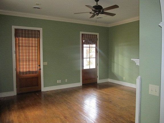 5th image of 1118 E Wellsgate Dr