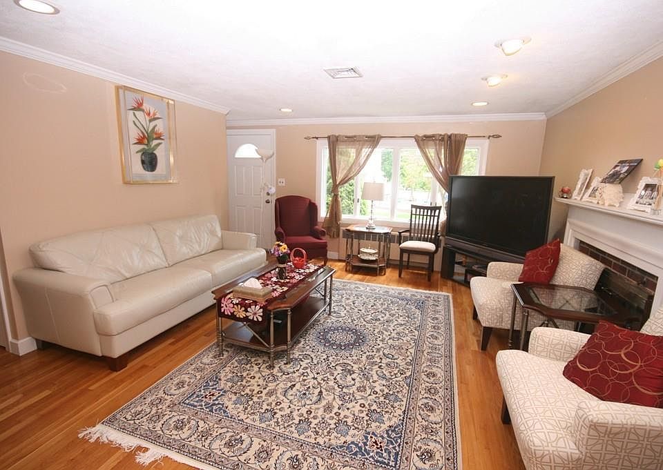 6 Eastern Ave #Burlington, Burlington, MA 01803 3 Bedroom House