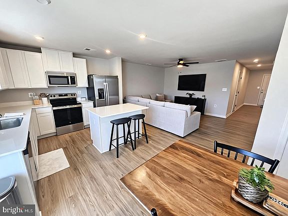 4th image of 33 Apollo Rd