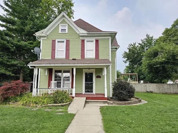 411 S Main St, Flanagan, IL 61740