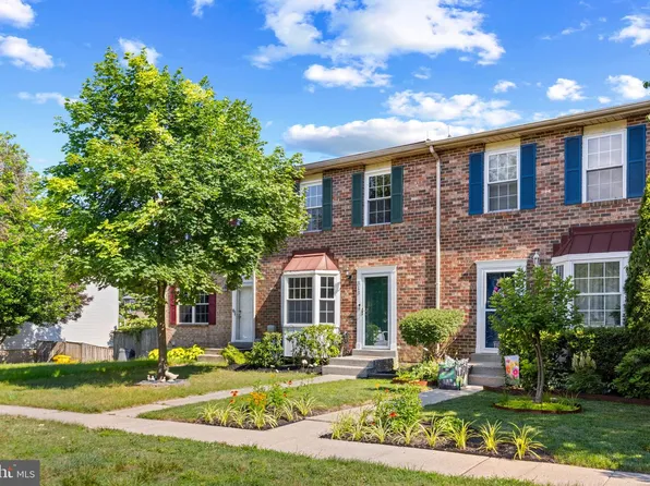 313 Cool Breeze Ct, Pasadena, MD 21122