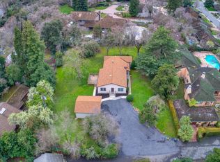 825 Robin Ln, Sacramento, CA