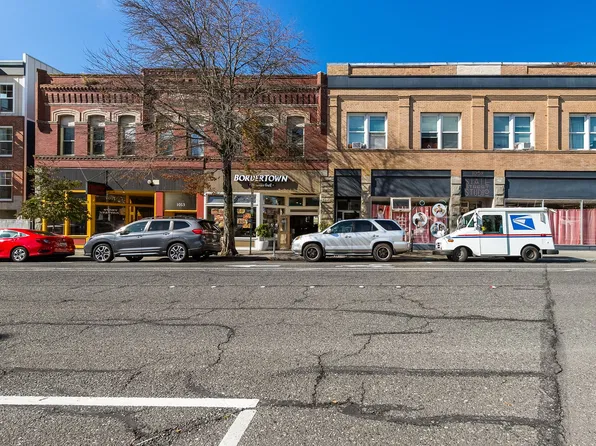1059 N State Street, 1059 N State St #3, Bellingham, WA 98225