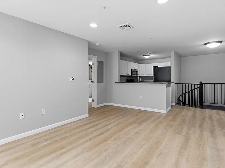 30 Franklin St #116 — Photo 15