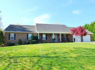 4059 Harbour Ct, Granite Falls, NC 28630