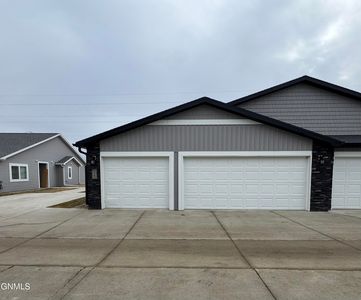 127 Kenner Loop, Bismarck, ND, 58504