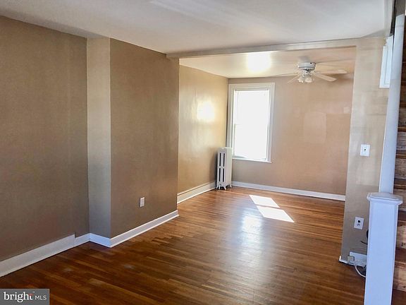 5th image of 234 W Grange Ave